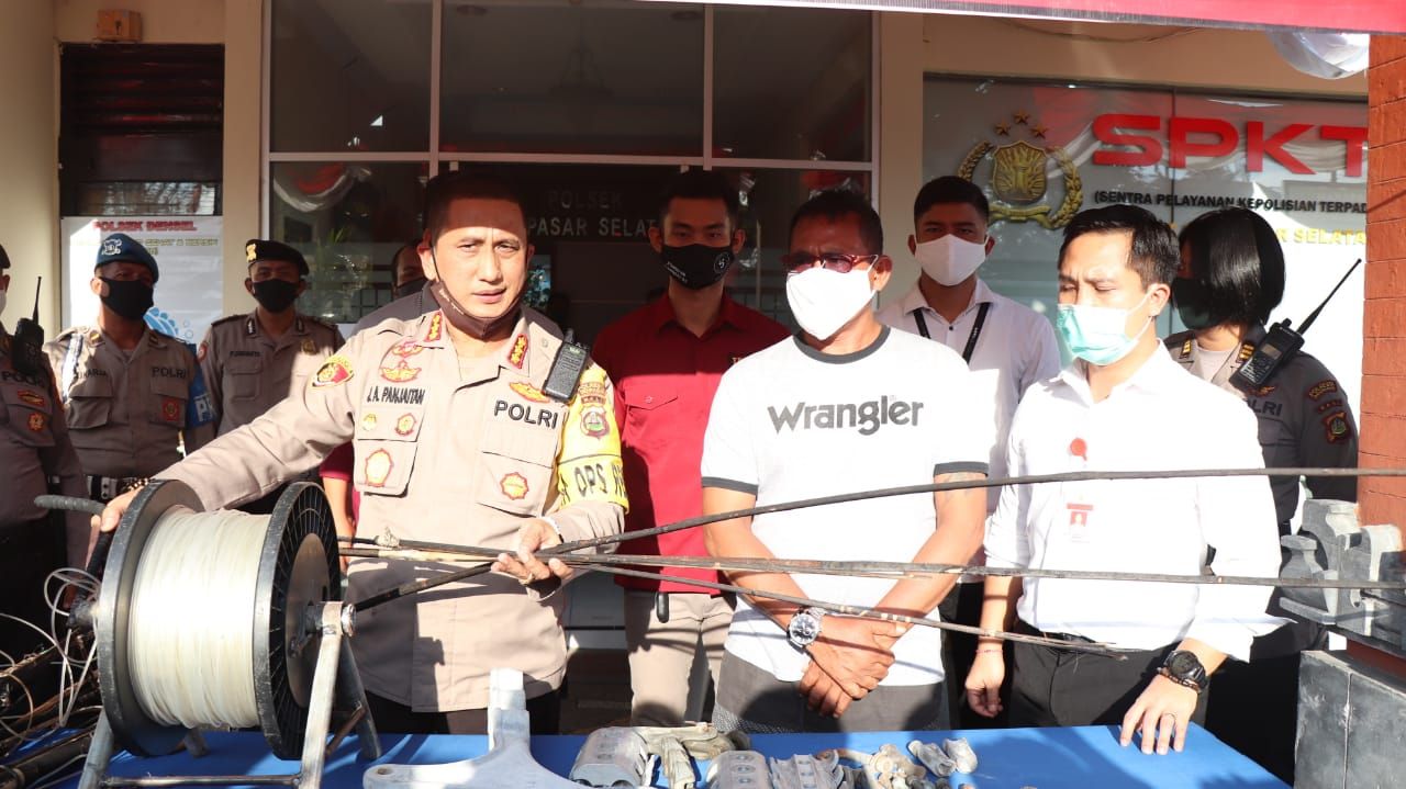 podiumnews.com-Gegara Layangan, Gardu Listrik Terbakar di Denpasar